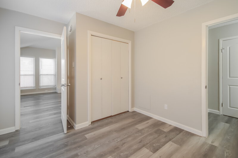 2,000/Mo, 8718 Ketchwood Dr Houston, TX 77099 Bedroom View 2