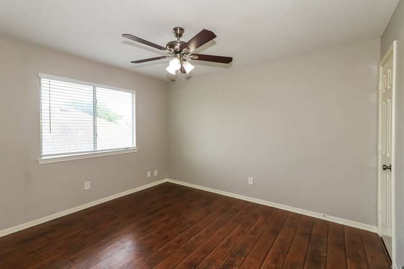 2,110/Mo, 4839 Callery Creek Dr Houston, TX 77053 Bedroom View 2