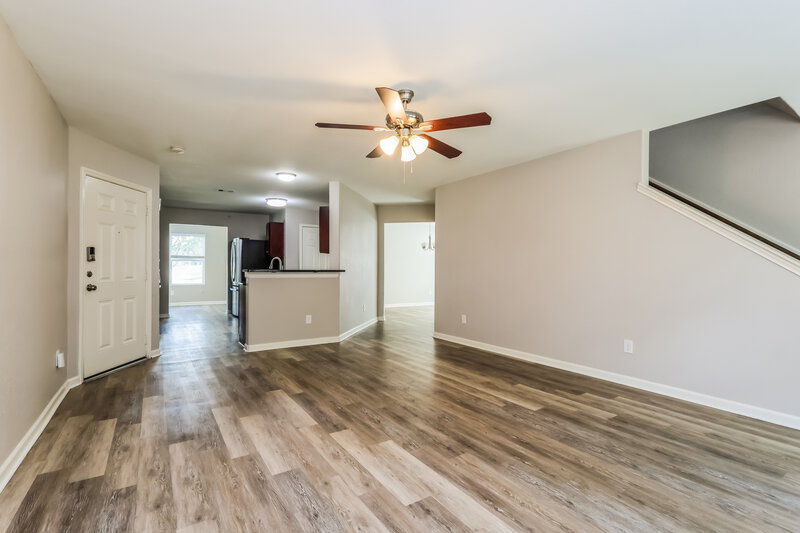 1,940/Mo, 9969 Kingfisher Dr Conroe, TX 77385 Living Room View 2