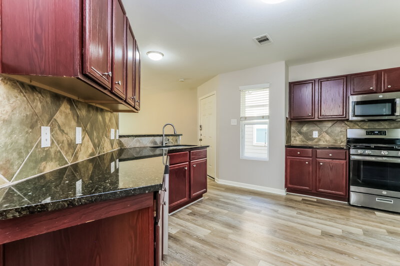 1,940/Mo, 9969 Kingfisher Dr Conroe, TX 77385 Kitchen View