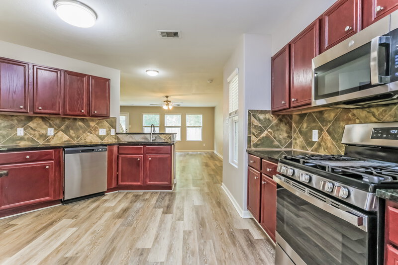 1,940/Mo, 9969 Kingfisher Dr Conroe, TX 77385 Kitchen View 2
