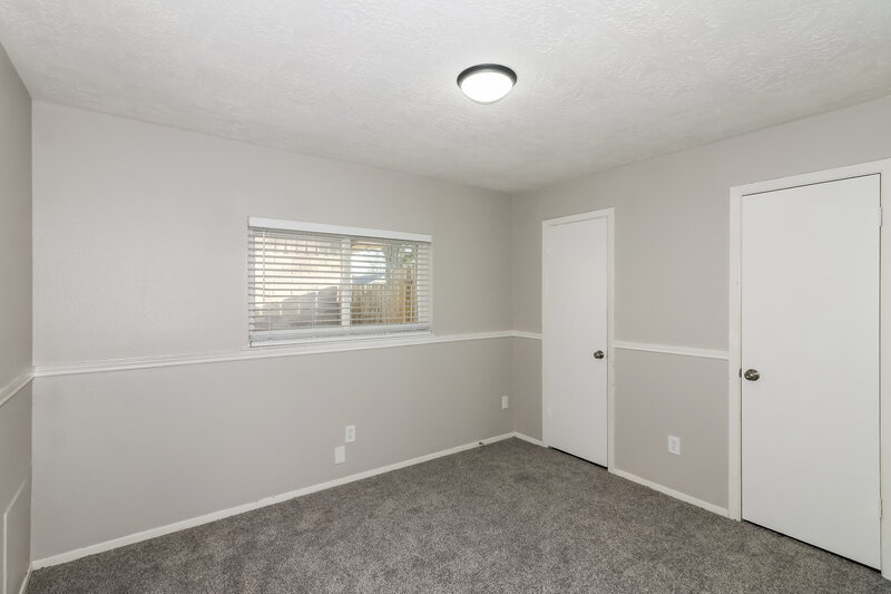 1,960/Mo, 2138 Pilgrims Point Dr Friendswood, TX 77546 Bedroom View 2