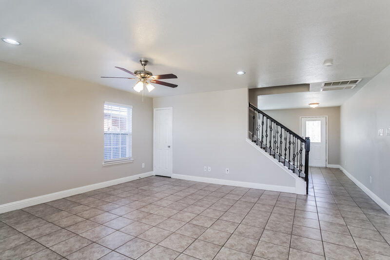 2,380/Mo, 6418 Gardenspring Brook Ln Spring, TX 77379 Living Room View 2