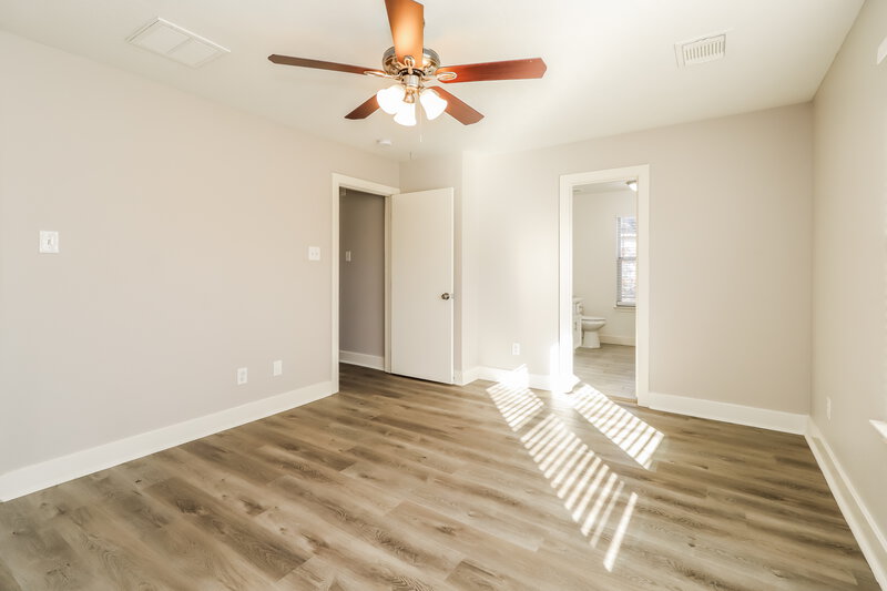 1,855/Mo, 311 Mako Ct Crosby, TX 77532 Main Bedroom View