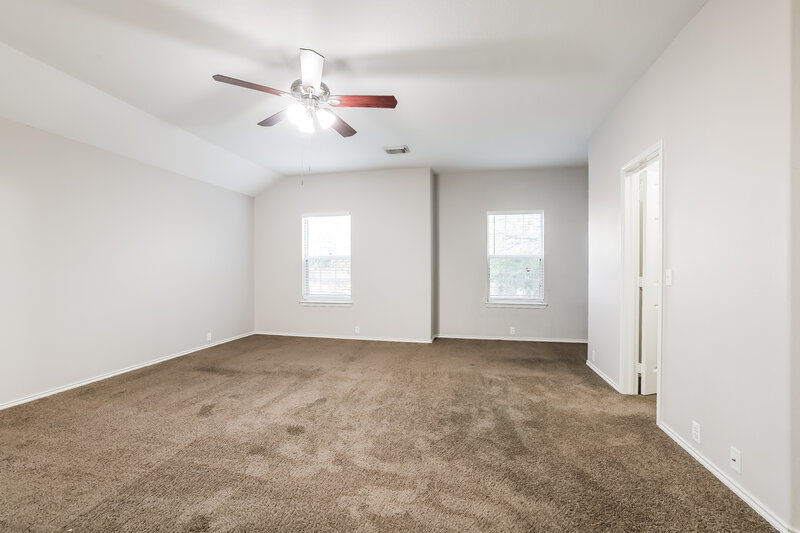 2,170/Mo, 2018 Greensford Ct Houston, TX 77049 Main Bedroom View