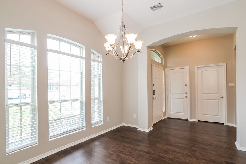 2,045/Mo, 5808 Olde Oaks Dr Willis, TX 77378 Dining Room View