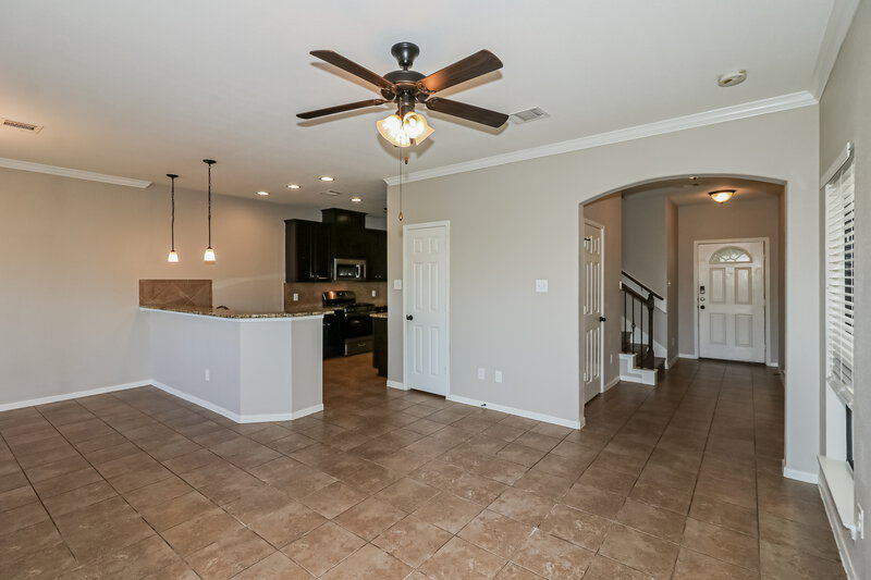 1,870/Mo, 6622 Honey Harvest Ln Houston, TX 77084 Living Room View 2