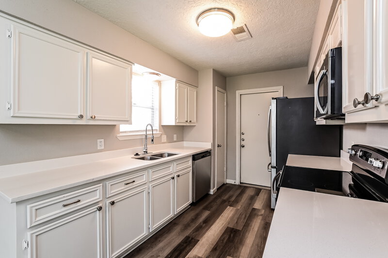 2,305/Mo, 2787 Pinewood Dr League City, TX 77573 Kitchen View