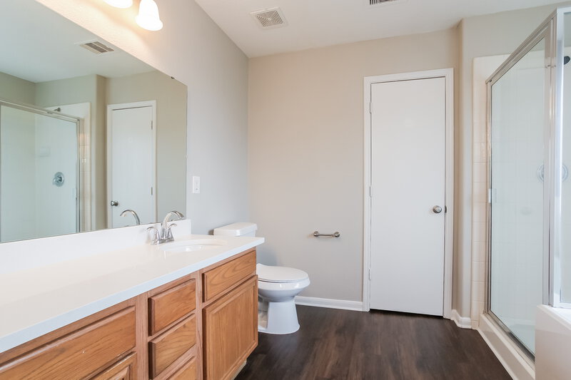 2,435/Mo, 23111 Postwood Oaks Dr Spring, TX 77373 Main Bathroom View