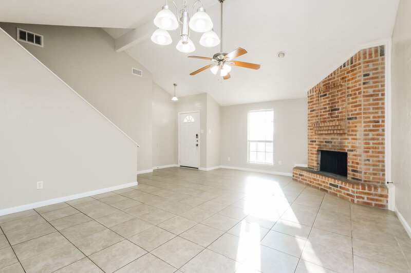 1,675/Mo, 2823 Forestbrook Dr Spring, TX 77373 Dining Room View 2