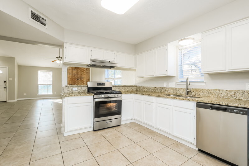 1,675/Mo, 2823 Forestbrook Dr Spring, TX 77373 Kitchen View 2