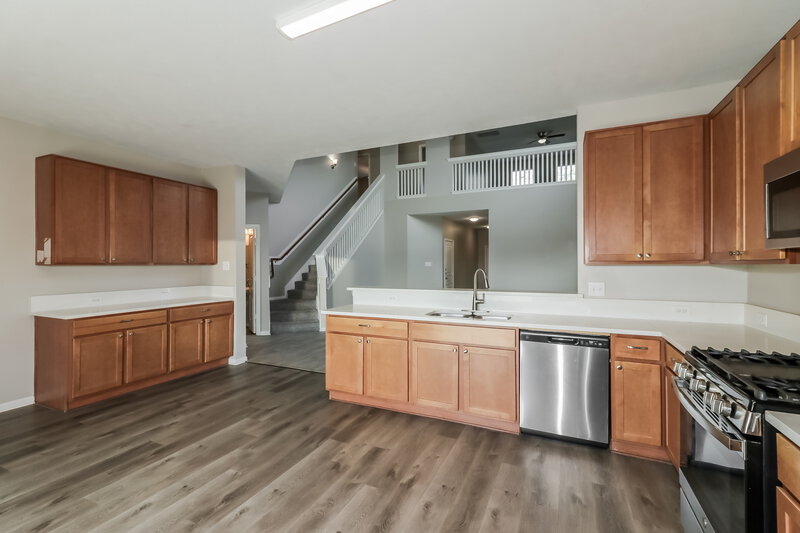 2,165/Mo, 3218 Grand Cane Ln Rosenberg, TX 77471 Kitchen View 2