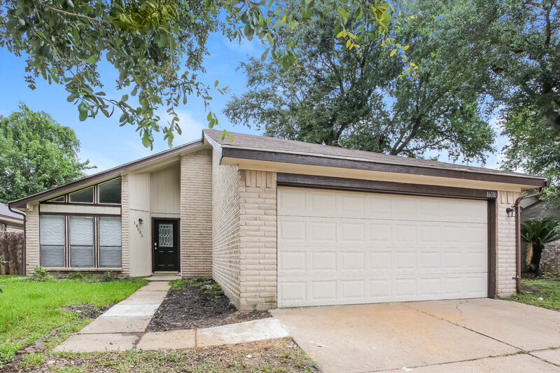 2,030/Mo, 16030 Vista Del Mar Dr Houston, TX 77083 External View