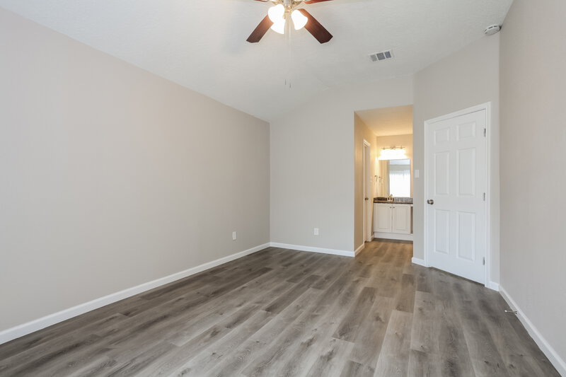 2,030/Mo, 16030 Vista Del Mar Dr Houston, TX 77083 Main Bedroom View 3