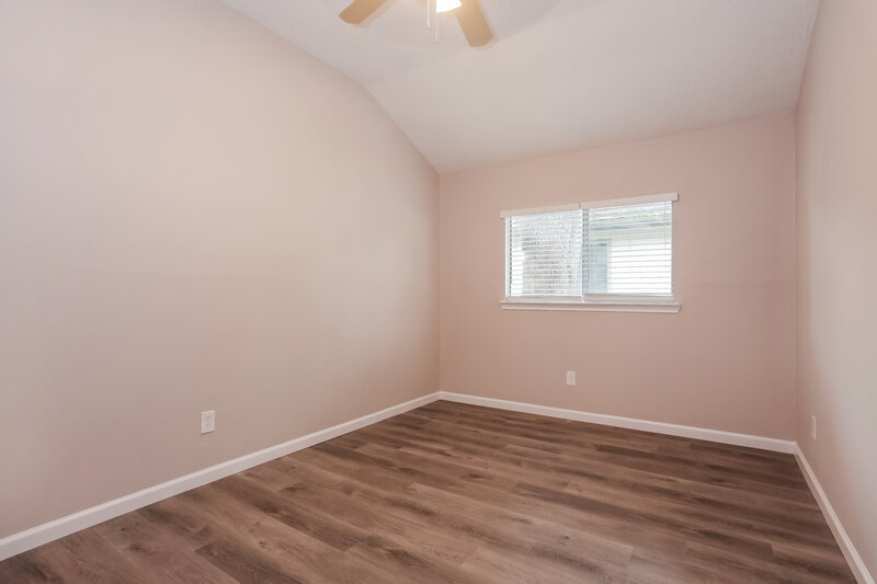 2,030/Mo, 16030 Vista Del Mar Dr Houston, TX 77083 Bedroom View