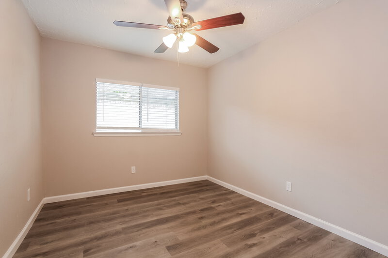 2,030/Mo, 16030 Vista Del Mar Dr Houston, TX 77083 Bedroom View 2