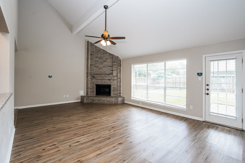 2,190/Mo, 3542 Lindenfield Dr Katy, TX 77449 Living Room View