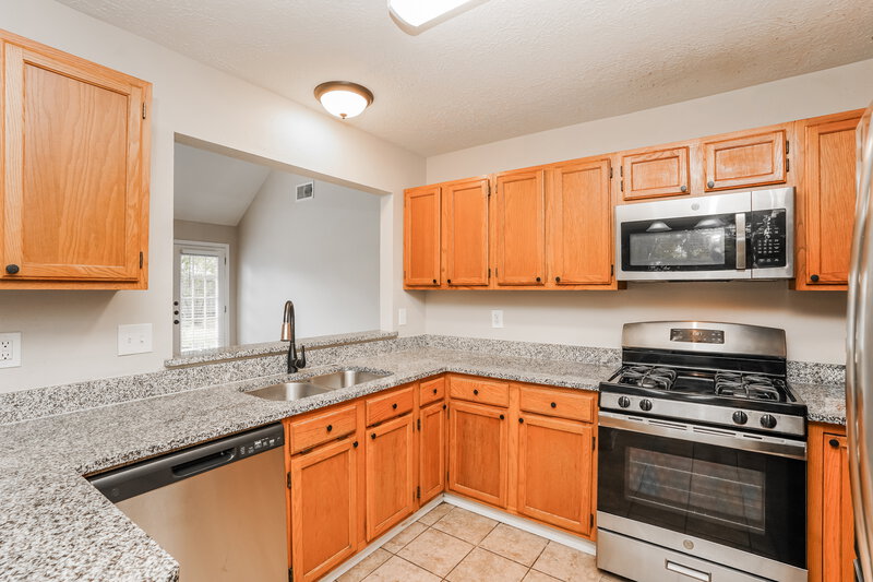 2,190/Mo, 3542 Lindenfield Dr Katy, TX 77449 Kitchen View 2