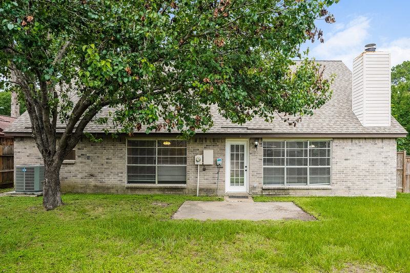 2,190/Mo, 3542 Lindenfield Dr Katy, TX 77449 Rear View