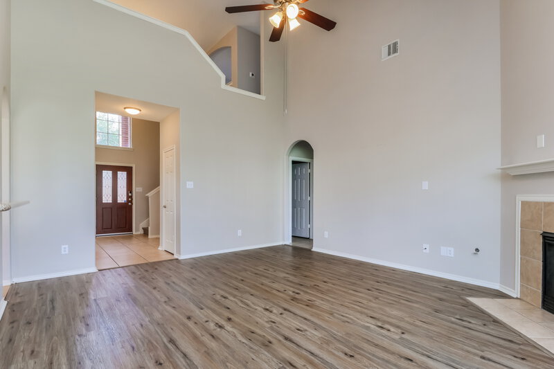 2,090/Mo, 4939 Forest Hurst Dr Spring, TX 77373 Living Room View