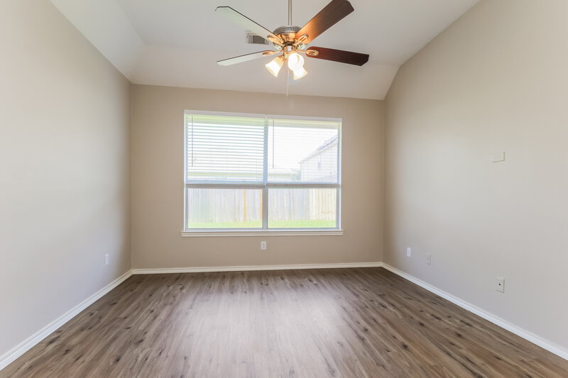 2,090/Mo, 4939 Forest Hurst Dr Spring, TX 77373 Main Bedroom View