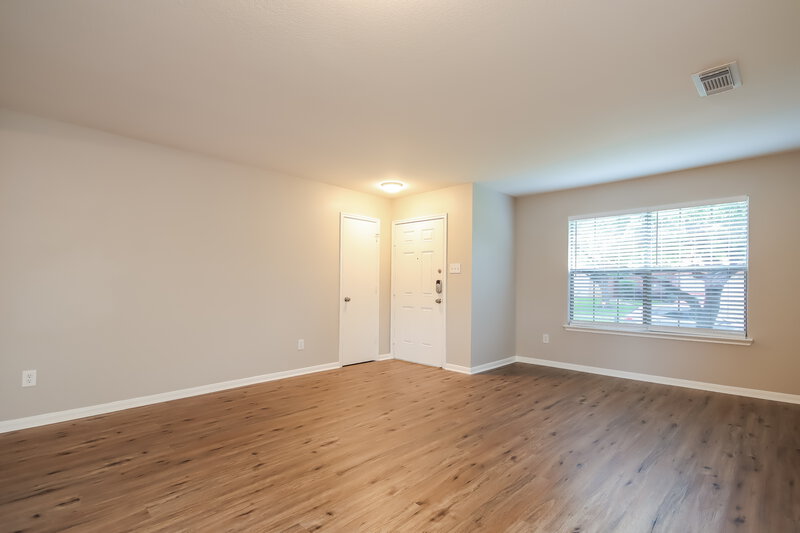 1,980/Mo, 21007 Harvest Terrace Ln Spring, TX 77379 Living Room View 2