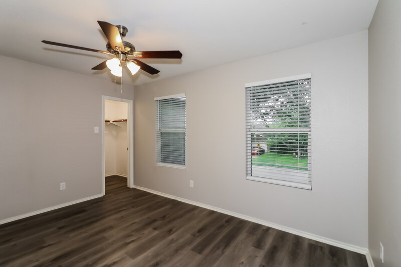 2,050/Mo, 5018 Oak Briar Ln Richmond, TX 77469 Bedroom View 3
