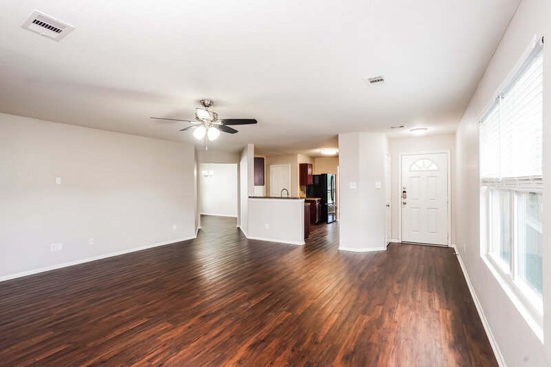 1,780/Mo, 7223 Fox Scene Dr Humble, TX 77338 Living Room View