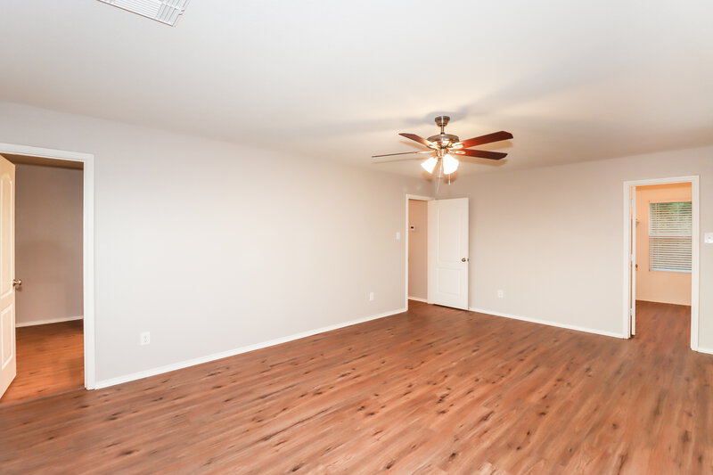 2,005/Mo, 5030 Arbury Hill Ln Richmond, TX 77469 Main Bedroom View 2