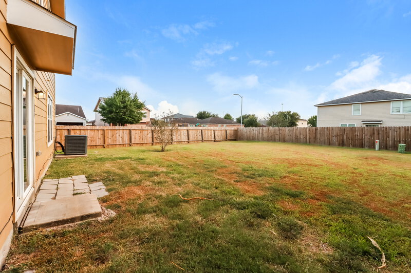 2,005/Mo, 5030 Arbury Hill Ln Richmond, TX 77469 Backyard View