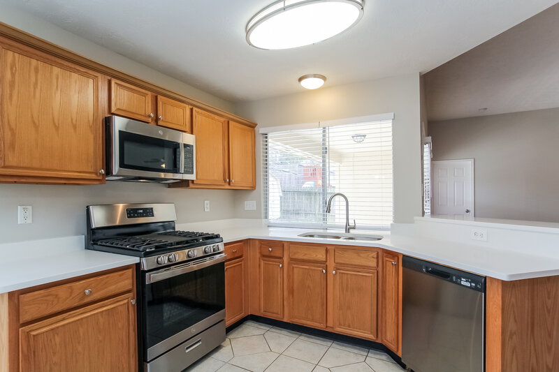 1,965/Mo, 279 Indian Falls S Montgomery, TX 77316 Kitchen View 2