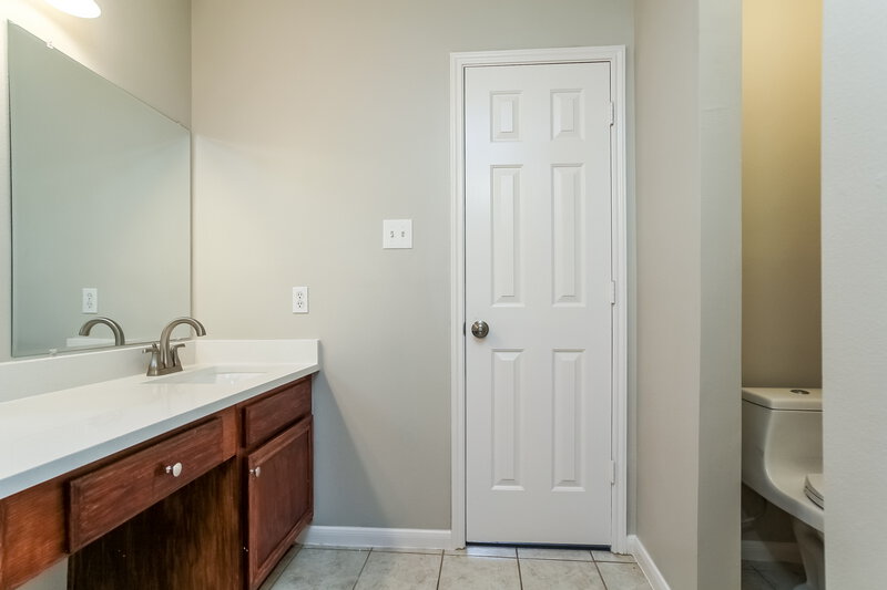 1,965/Mo, 279 Indian Falls S Montgomery, TX 77316 Main Bathroom View 2