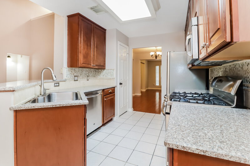 2,500/Mo, 3322 Candlepine Dr Spring, TX 77388 Kitchen View