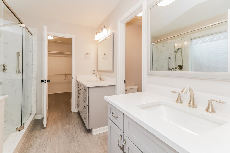 2,500/Mo, 3322 Candlepine Dr Spring, TX 77388 Main Bathroom View