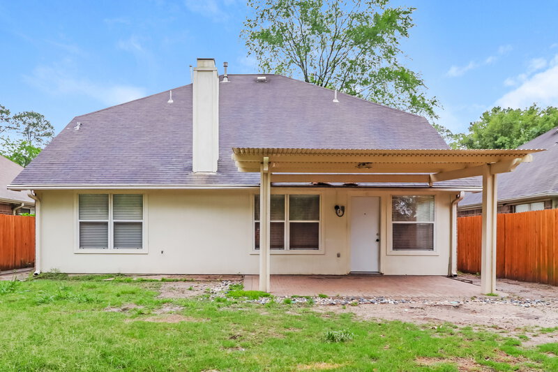 2,500/Mo, 3322 Candlepine Dr Spring, TX 77388 Rear View