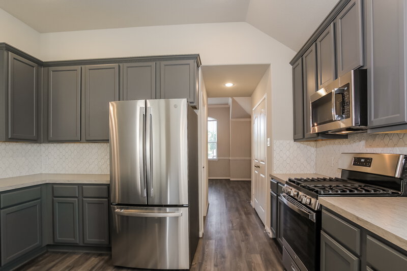 1,805/Mo, 15108 Meadow Gln S Conroe, TX 77306 Kitchen View