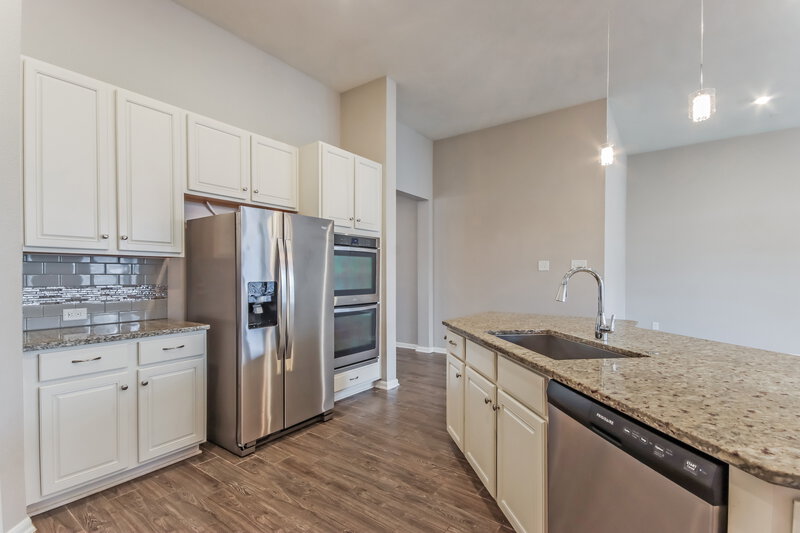 2,510/Mo, 5839 Rivergrove Park Dr Humble, TX 77346 Kitchen View