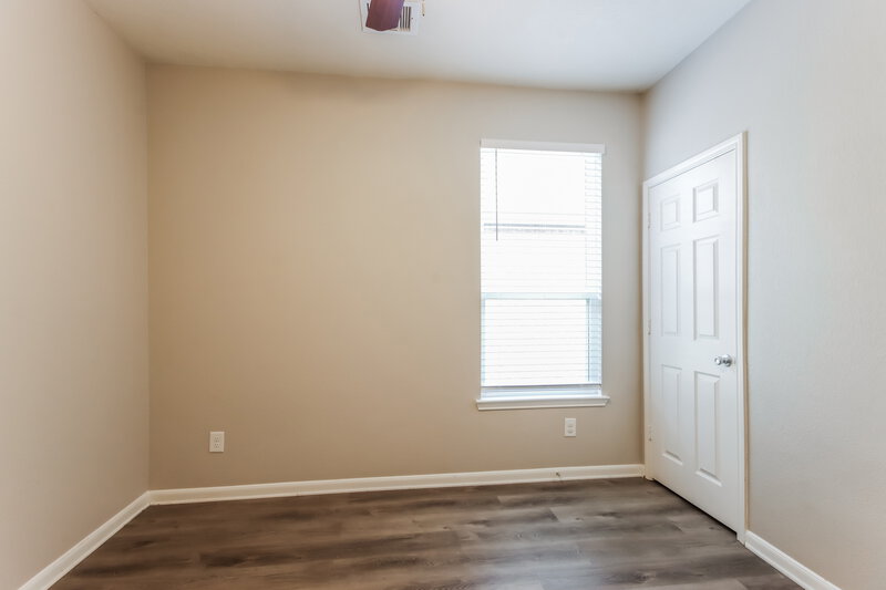 2,510/Mo, 5839 Rivergrove Park Dr Humble, TX 77346 Bedroom View 2
