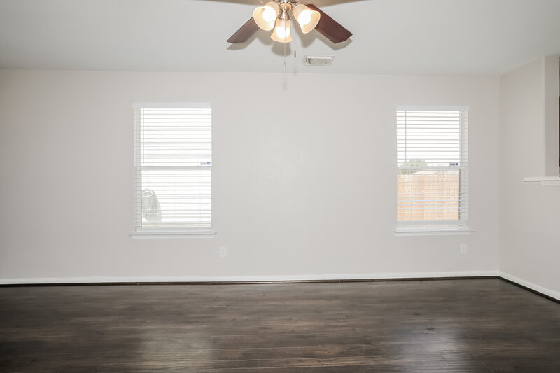 1,790/Mo, 6522 Winter Mountain Ln Spring, TX 77379 Living Room View 2