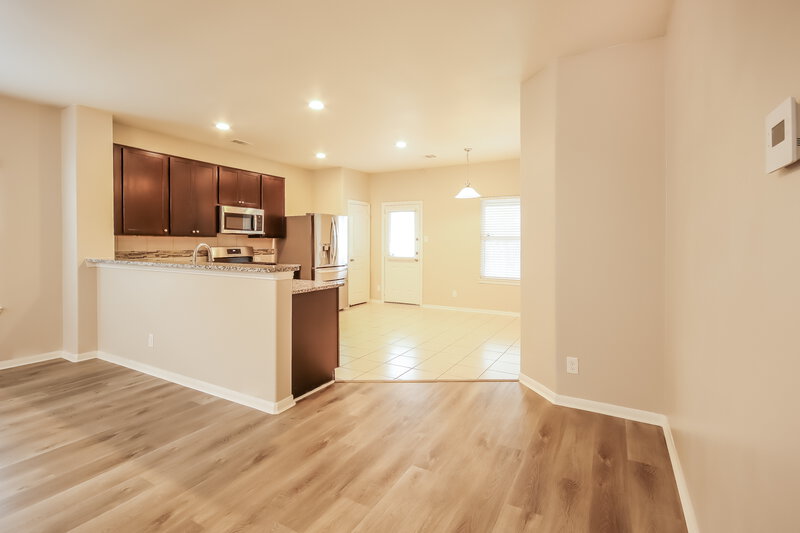 1,860/Mo, 138 Pequin Rd Crosby, TX 77532 Living Room View 4