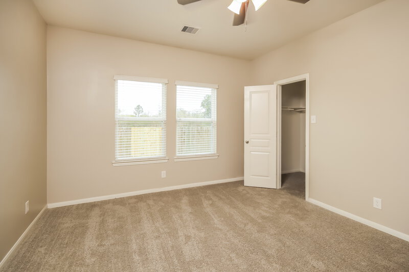 1,860/Mo, 138 Pequin Rd Crosby, TX 77532 Main Bedroom View