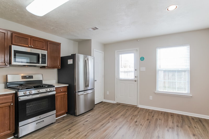 1,695/Mo, 8138 Sanders Glen Ln Humble, TX 77338 Kitchen View