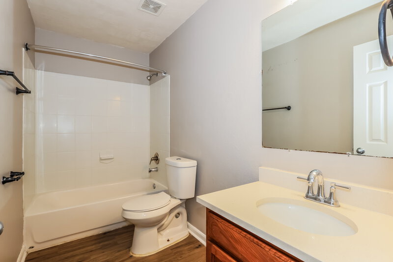1,865/Mo, 8138 Sanders Glen Ln Humble, TX 77338 Bathroom View