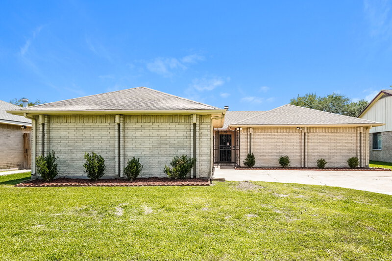 1,800/Mo, 3331 Boxelder Dr Houston, TX 77082 Front View