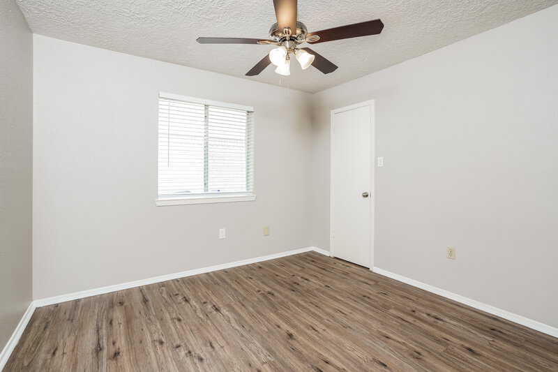 1,800/Mo, 3331 Boxelder Dr Houston, TX 77082 Main Bedroom View