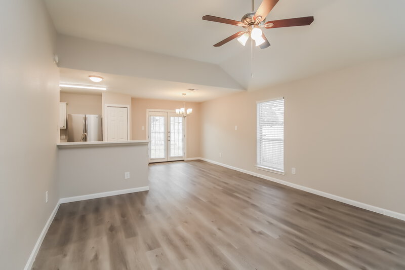 1,885/Mo, 5341 Tallowwood Terrace Katy, TX 77493 Living Room View 2