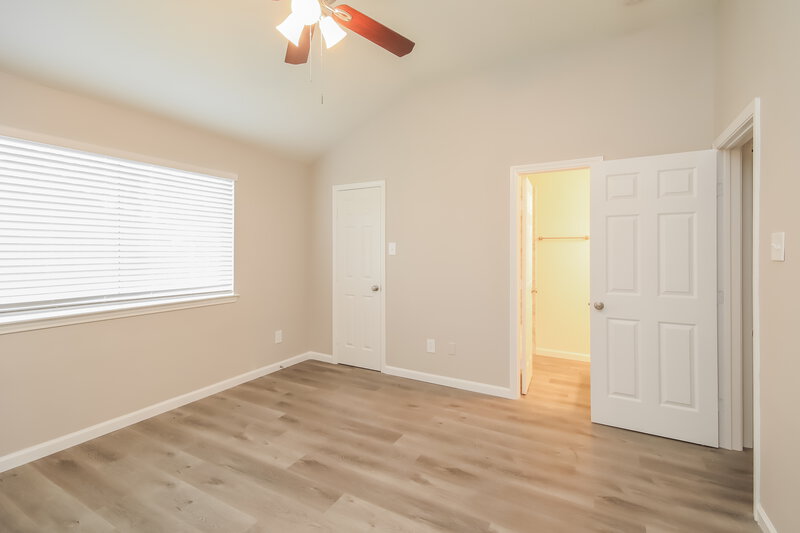 1,885/Mo, 5341 Tallowwood Terrace Katy, TX 77493 Main Bedroom View