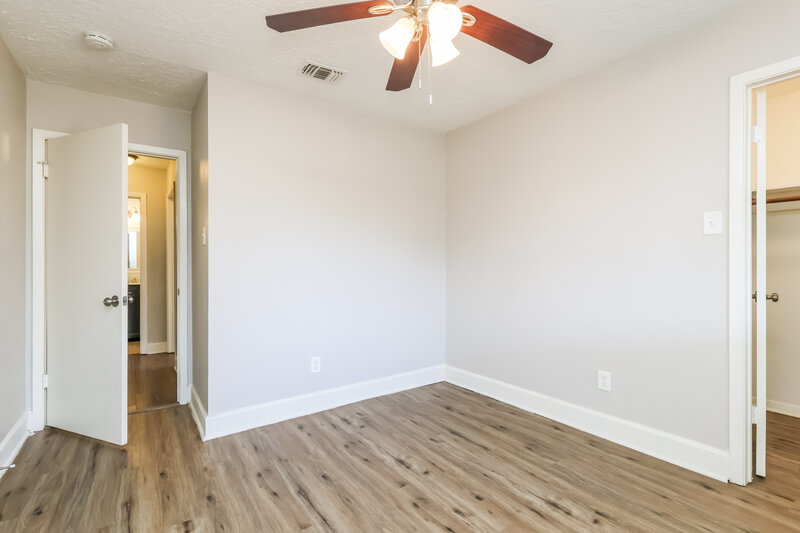 1,905/Mo, 7526 Shoshone Dr Baytown, TX 77521 Bedroom View 2
