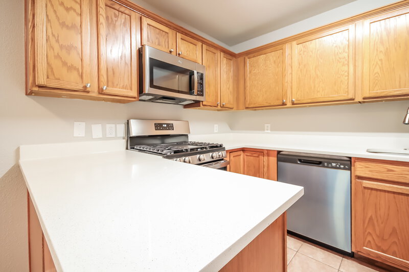 2,090/Mo, 6018 Settlers Village Dr Katy, TX 77449 Kitchen View