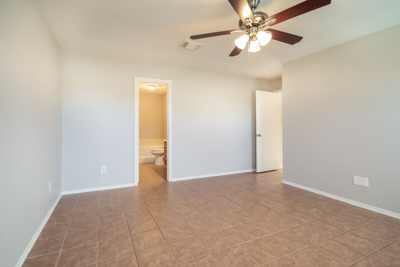 2,090/Mo, 6018 Settlers Village Dr Katy, TX 77449 Main Bedroom View 2
